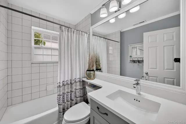 $995,000 | 48 Lake Marie Lane, Bedford Hills, NY 10507