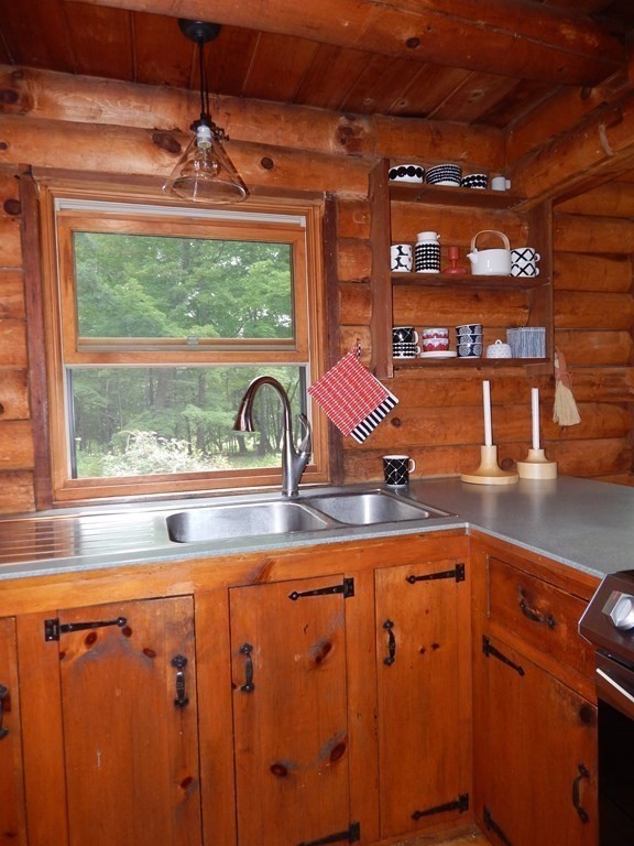 33 Long Plain Road Leverett, MA 01054 - Photo 14 of 39