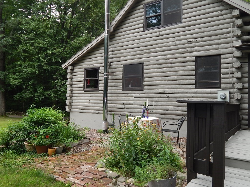 33 Long Plain Road Leverett, MA 01054 - Photo 4 of 39