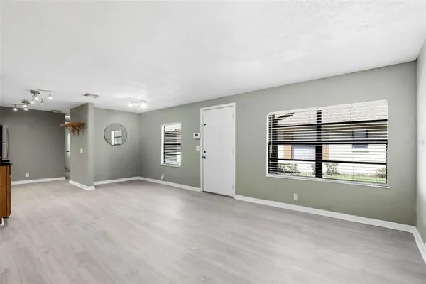 $1,695 | 344 Eron Way, Unit 12, Winter Garden, FL 34787