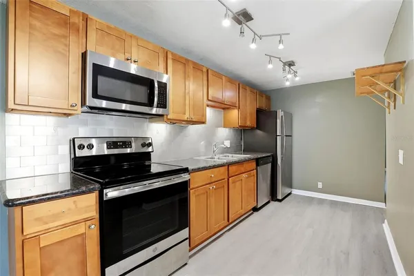 $1,695 | 344 Eron Way, Unit 12, Winter Garden, FL 34787