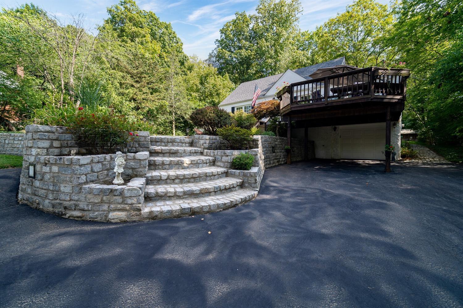 3779 Cooper Road Blue Ash, OH 45241 - Photo 4 of 47