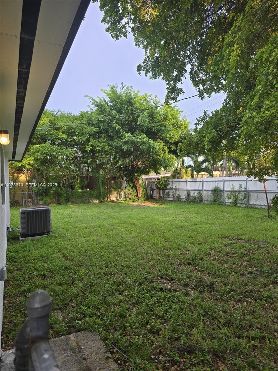 780 West 74th Place Hialeah, FL 33014 - Photo 24 of 24