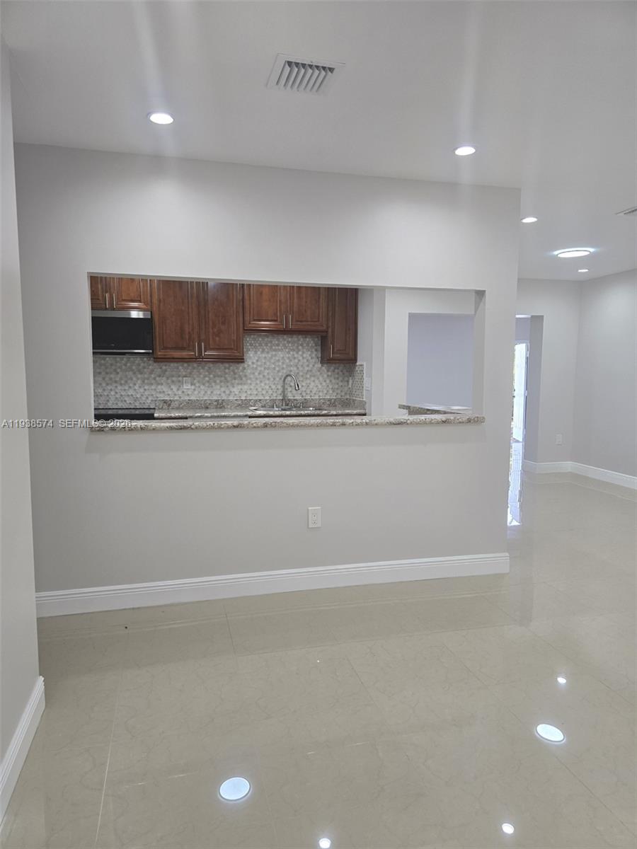 780 West 74th Place Hialeah, FL 33014 - Photo 10 of 24