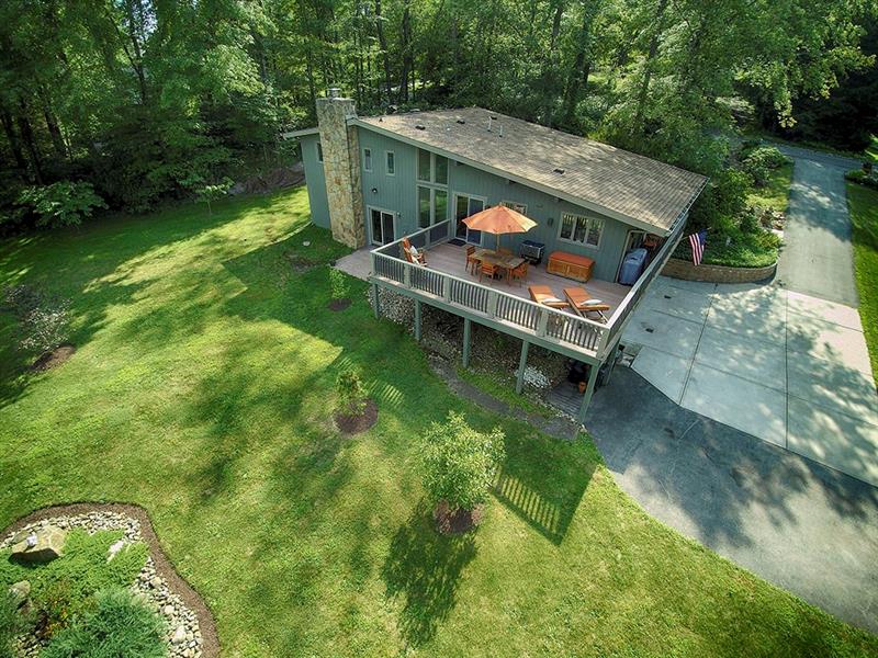 Welcome to 117 Foxglove Drive in Bradford Park!