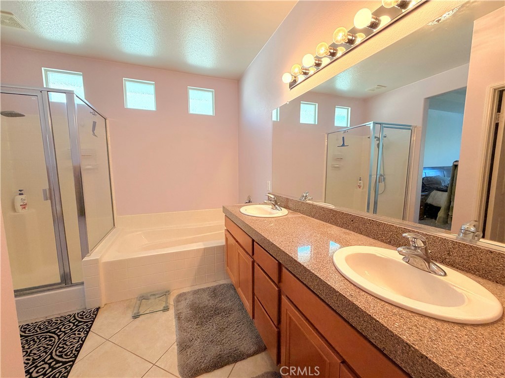 27966 Crystal Spring Drive Menifee, CA 92584 - Photo 12 of 36