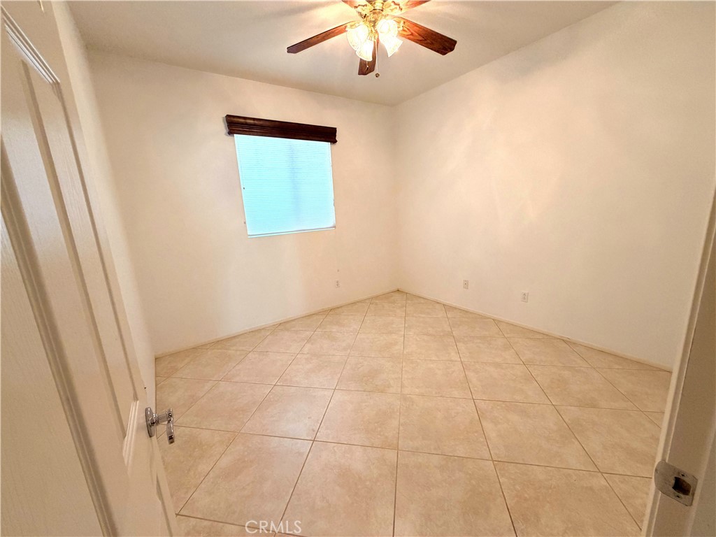 27966 Crystal Spring Drive Menifee, CA 92584 - Photo 14 of 36