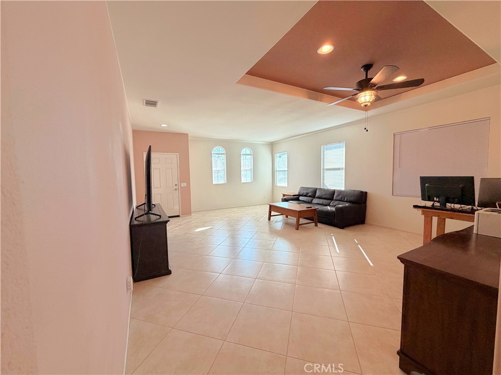 27966 Crystal Spring Drive Menifee, CA 92584 - Photo 4 of 36
