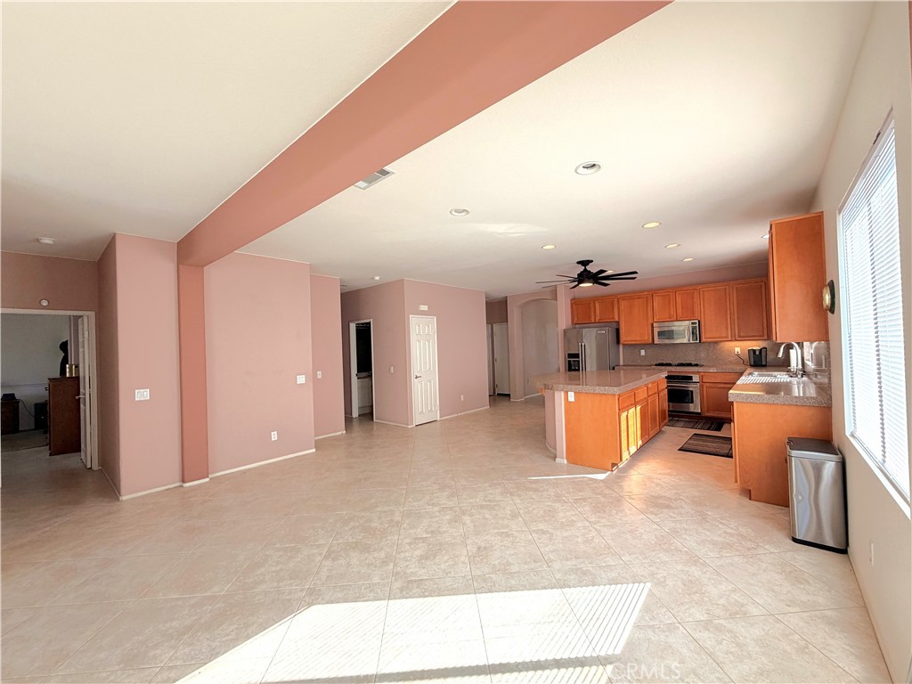 27966 Crystal Spring Drive Menifee, CA 92584 - Photo 9 of 36