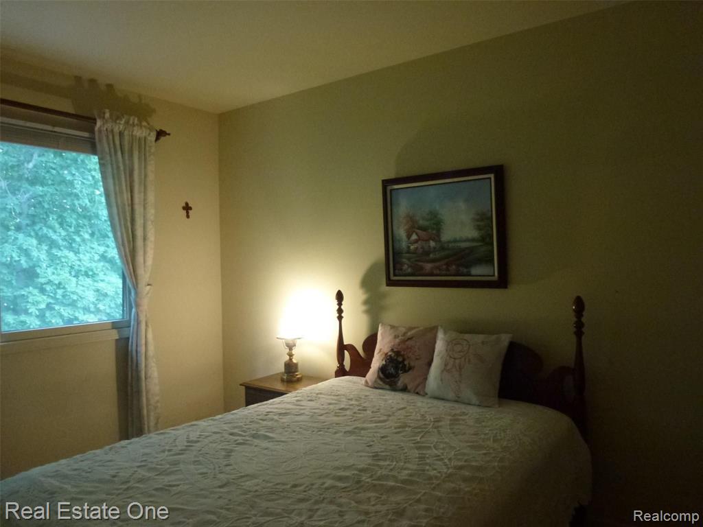 634 Shellbourne Drive Rochester Hills, MI 48309 - Photo 43 of 52 Gallery Image 43