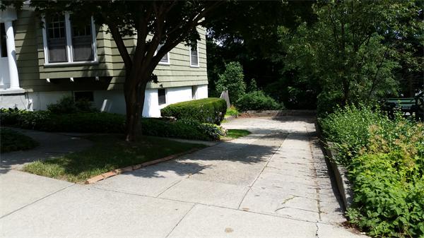 93 Morningside Road Worcester, MA 01602 - Photo 30 of 30 a view of a pathway with a house