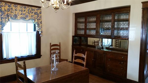 93 Morningside Road Worcester, MA 01602 - Photo 6 of 30 a view of a workspace with furniture