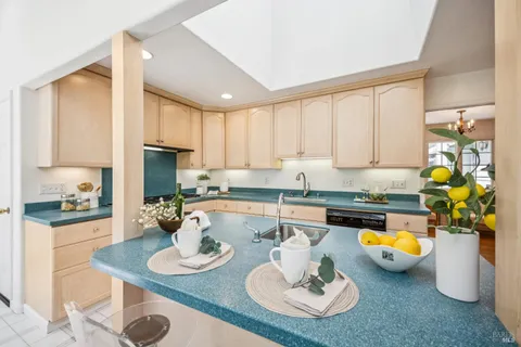 $1,079,000 | 320 Alameda De La Loma, Novato, CA 94949