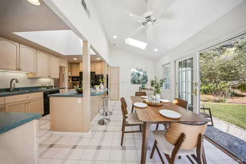 $1,079,000 | 320 Alameda De La Loma, Novato, CA 94949