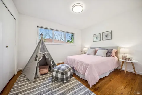 $1,079,000 | 320 Alameda De La Loma, Novato, CA 94949