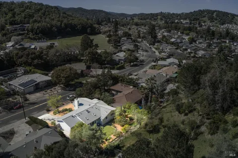 $1,079,000 | 320 Alameda De La Loma, Novato, CA 94949