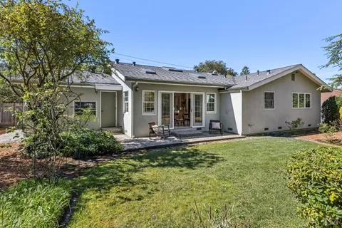 $1,079,000 | 320 Alameda De La Loma, Novato, CA 94949