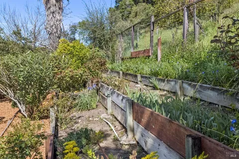 $1,079,000 | 320 Alameda De La Loma, Novato, CA 94949