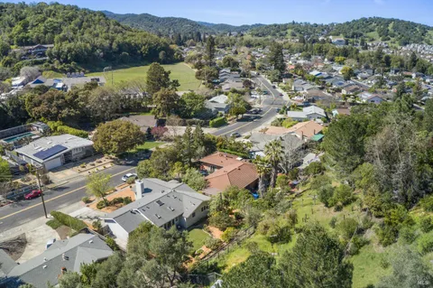 $1,079,000 | 320 Alameda De La Loma, Novato, CA 94949