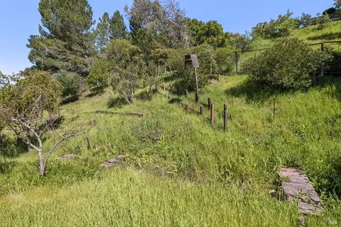 $1,079,000 | 320 Alameda De La Loma, Novato, CA 94949