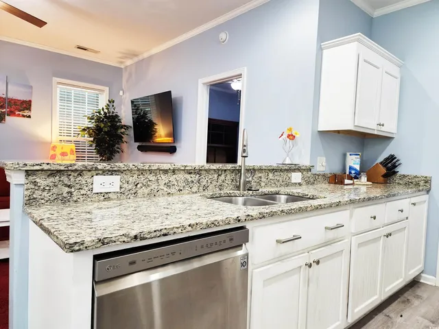 $2,150 | 72 Weatherboard Court, Unit MAGNOLIA BEACH WEST, Pawleys Island, SC 29585