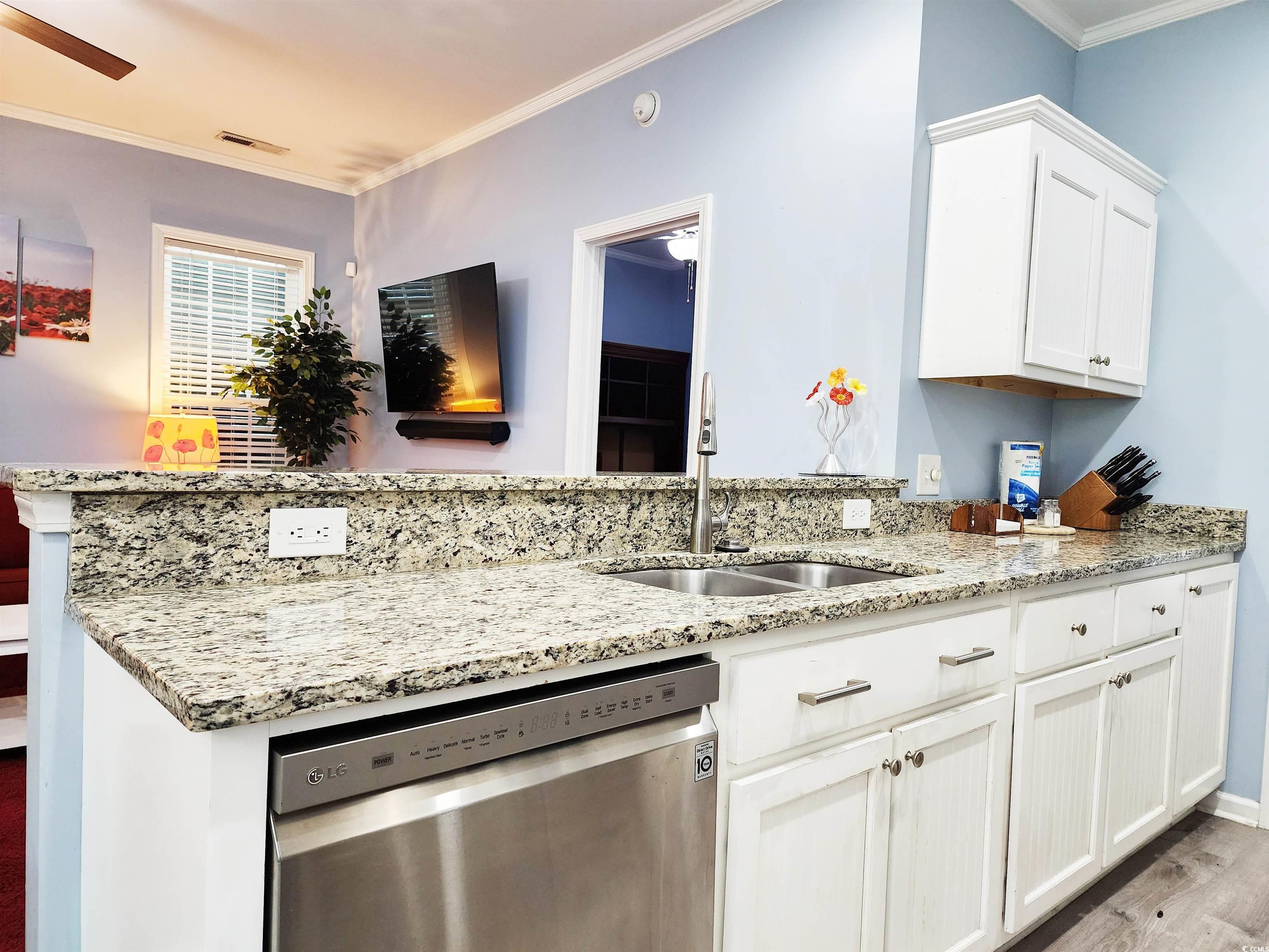 72 Weatherboard Court, Unit MAGNOLIA BEACH WEST Pawleys Island, SC 29585 - Photo 8 of 30