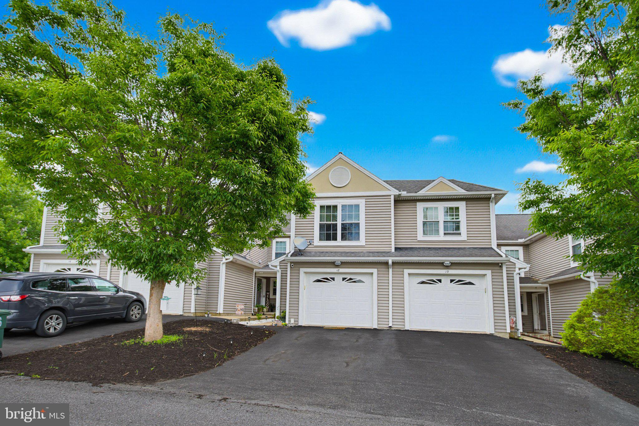 48 Harvest Road, Unit 18 Lancaster, PA 17602 - Photo 2 of 40