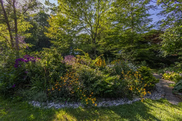 $475,000 | 11 Spruce Street, Rockport, ME 04856