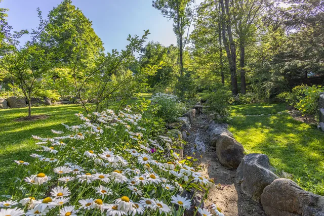 $475,000 | 11 Spruce Street, Rockport, ME 04856