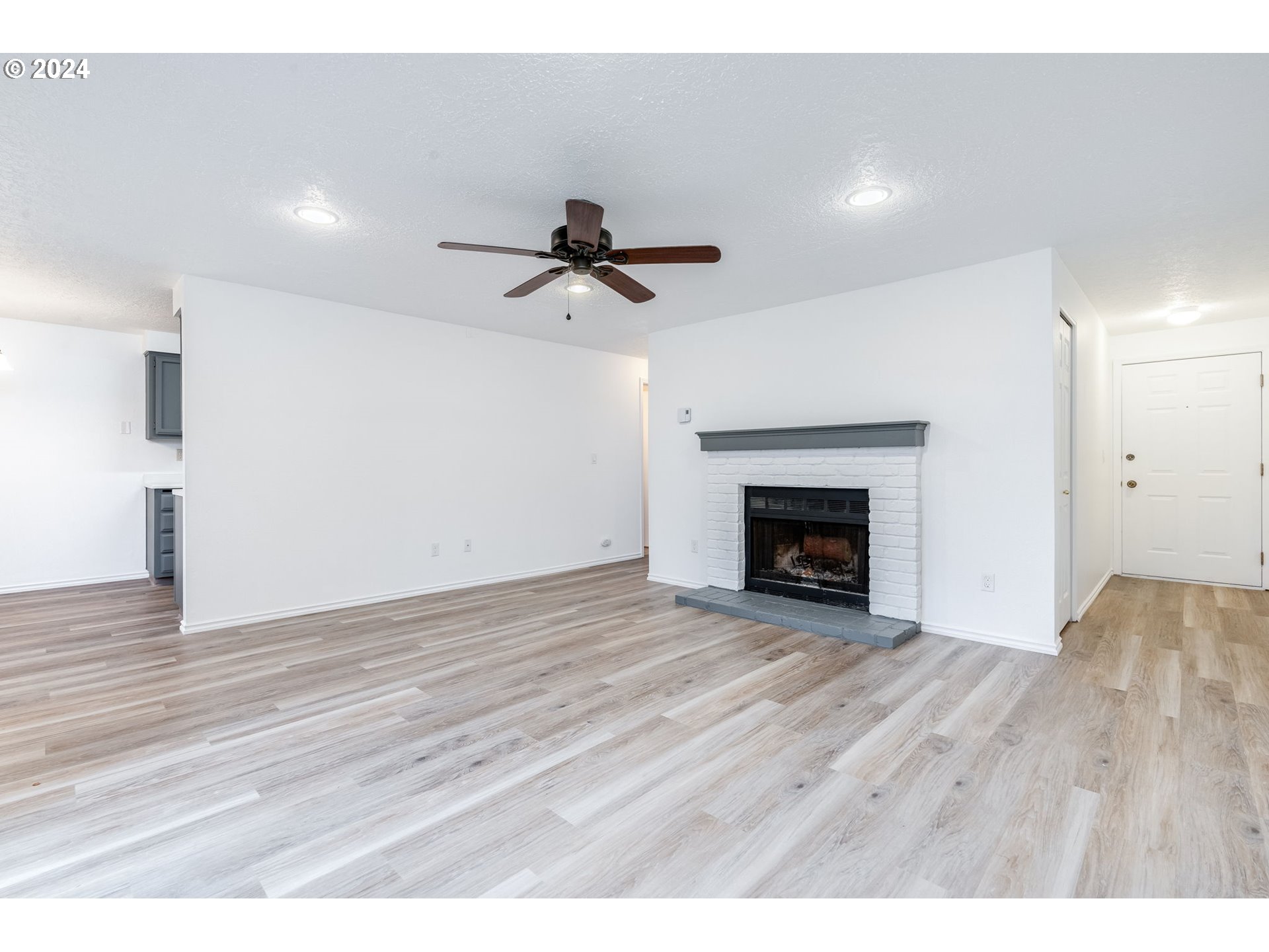 8296 Southwest Mohawk Street Tualatin, OR 97062 - Photo 15 of 39 Gallery Image 15