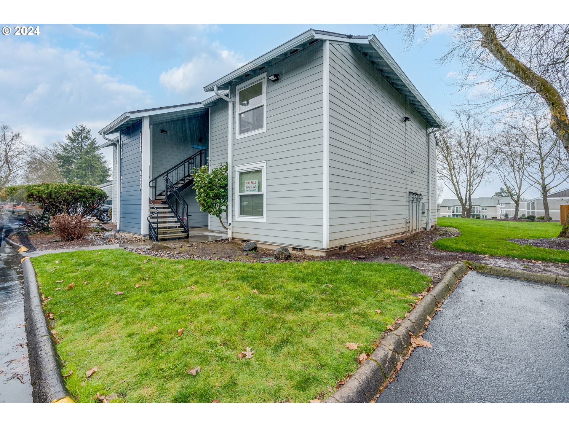 8296 Southwest Mohawk Street Tualatin, OR 97062 - Photo 3 of 39 Gallery Image 3