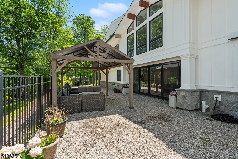 9 Hilltop Road Kinnelon, NJ 07405 - Photo 37 of 50