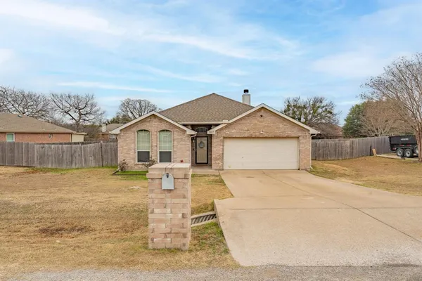 $355,000 | 3005 Stroll Drive, Granbury, TX 76049