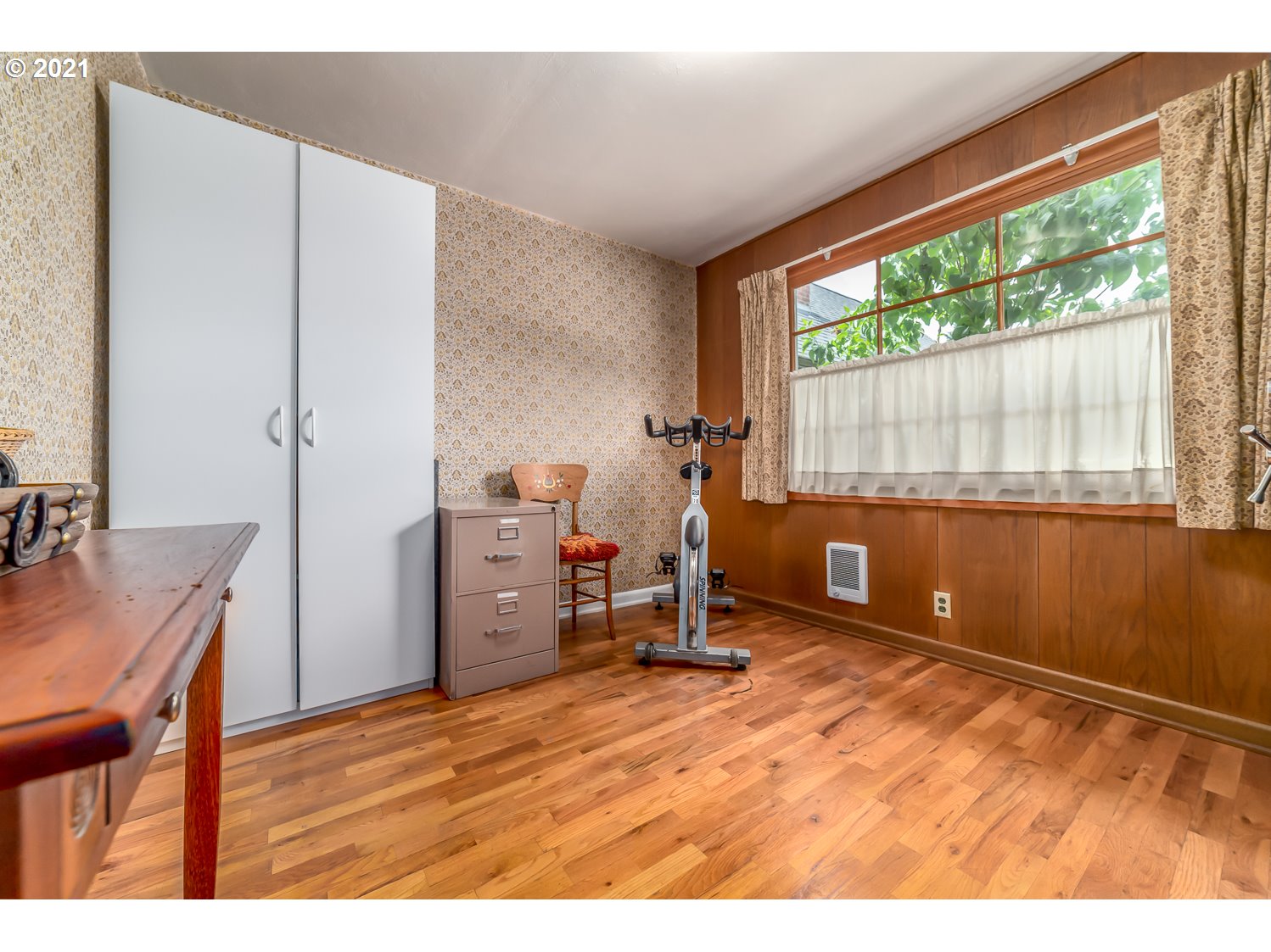 90 Irving Road Eugene, OR 97404 - Photo 15 of 32 Gallery Image 15