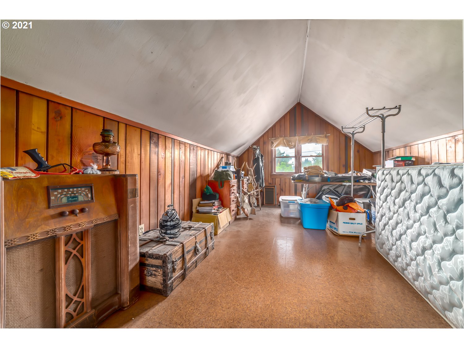 90 Irving Road Eugene, OR 97404 - Photo 23 of 32 Gallery Image 23