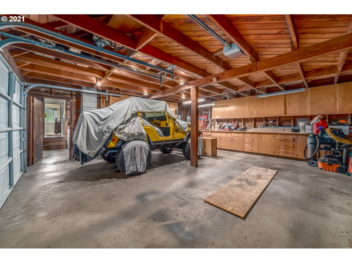 90 Irving Road Eugene, OR 97404 - Photo 25 of 32 Gallery Image 25