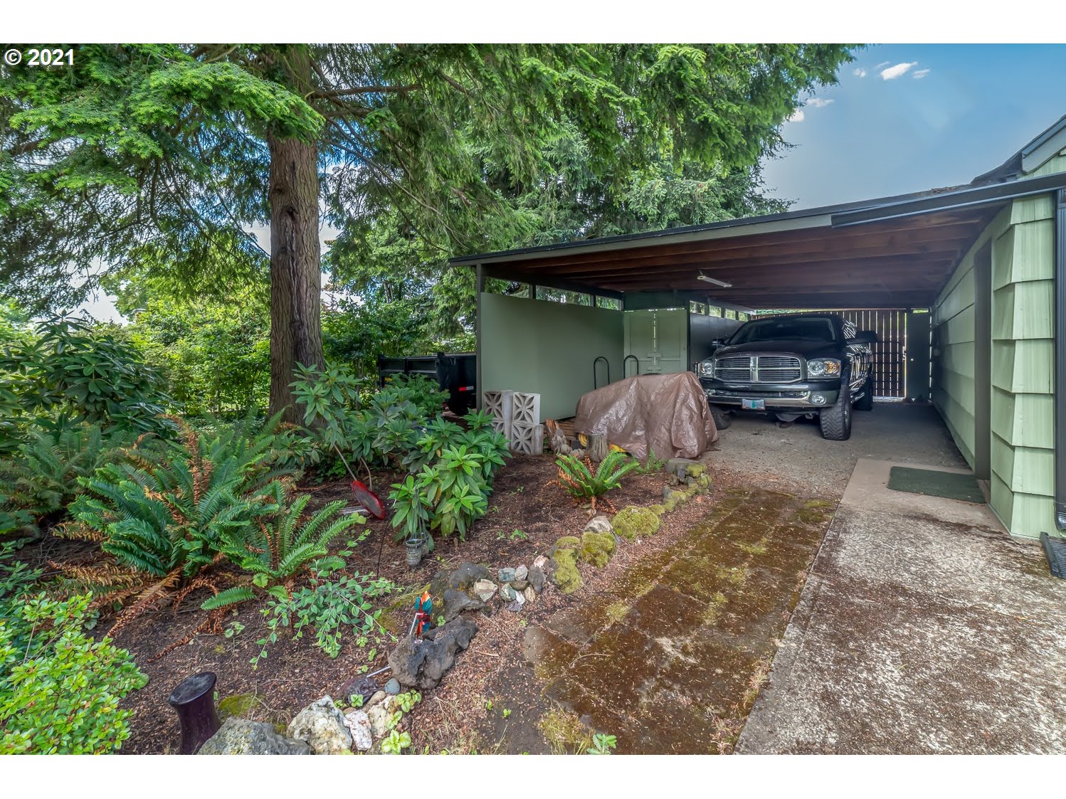 90 Irving Road Eugene, OR 97404 - Photo 27 of 32 Gallery Image 27