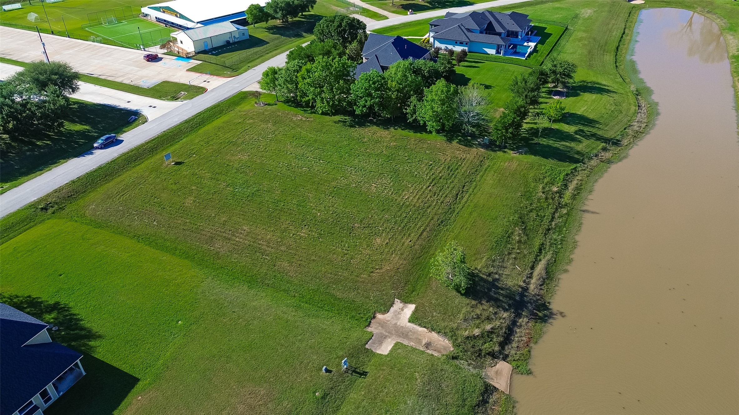 3510 River Ranch N Drive Rosenberg, TX 77471 - Photo 3 of 11 a view of a garden with plants