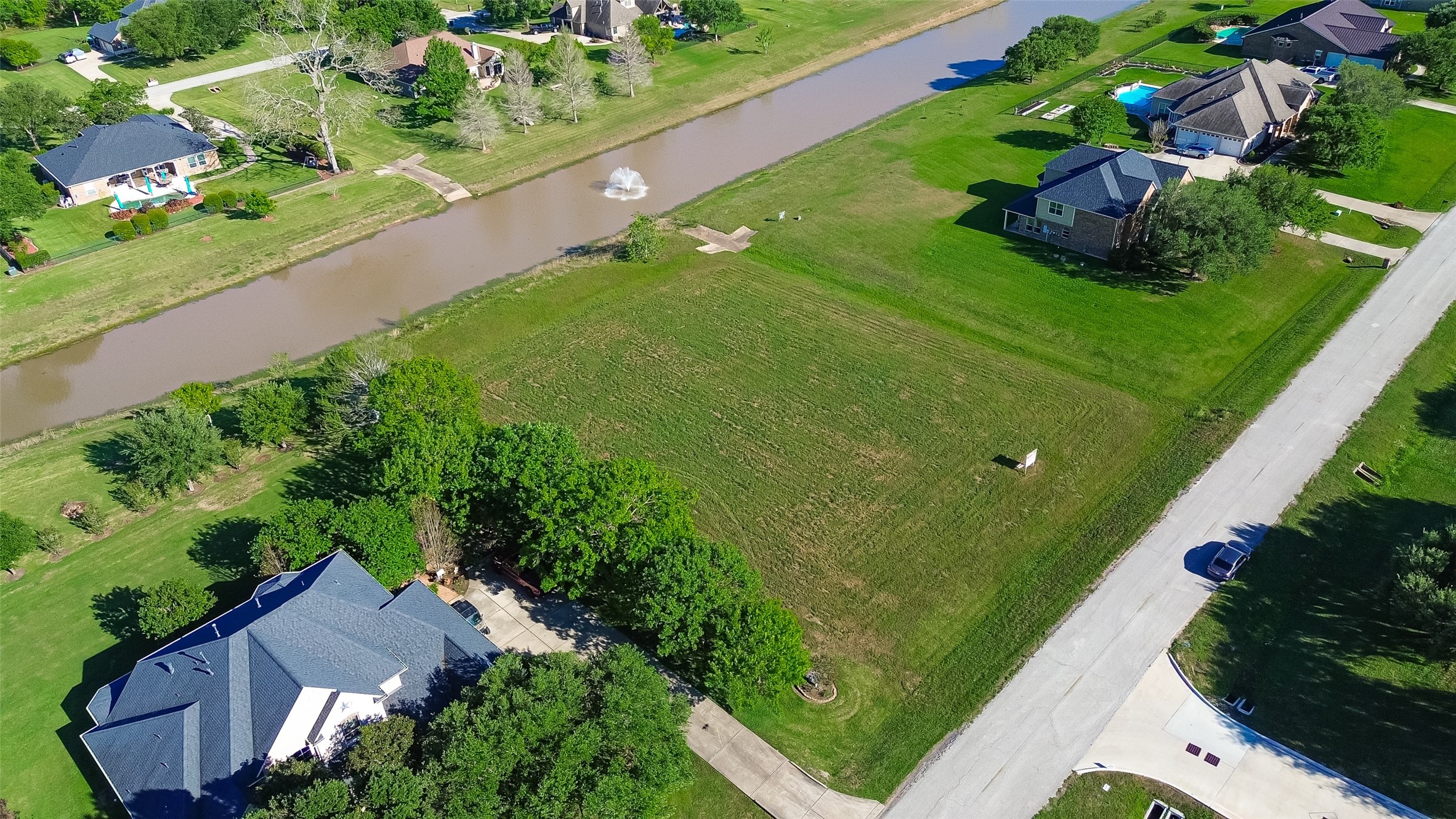3510 River Ranch N Drive Rosenberg, TX 77471 - Photo 6 of 11 an aerial view of a residential houses with outdoor space and street view
