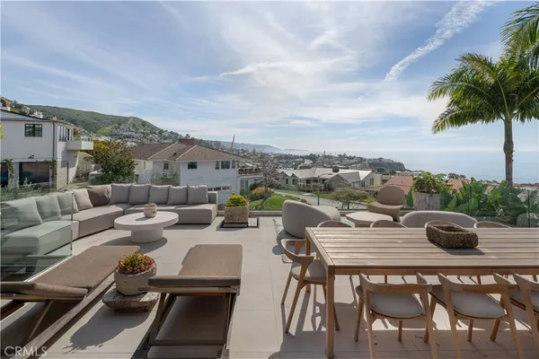 $50,000 | 998 Emerald Bay, Laguna Beach, CA 92651