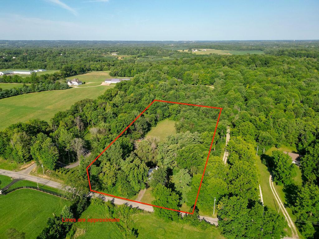 Lot lines are approximate