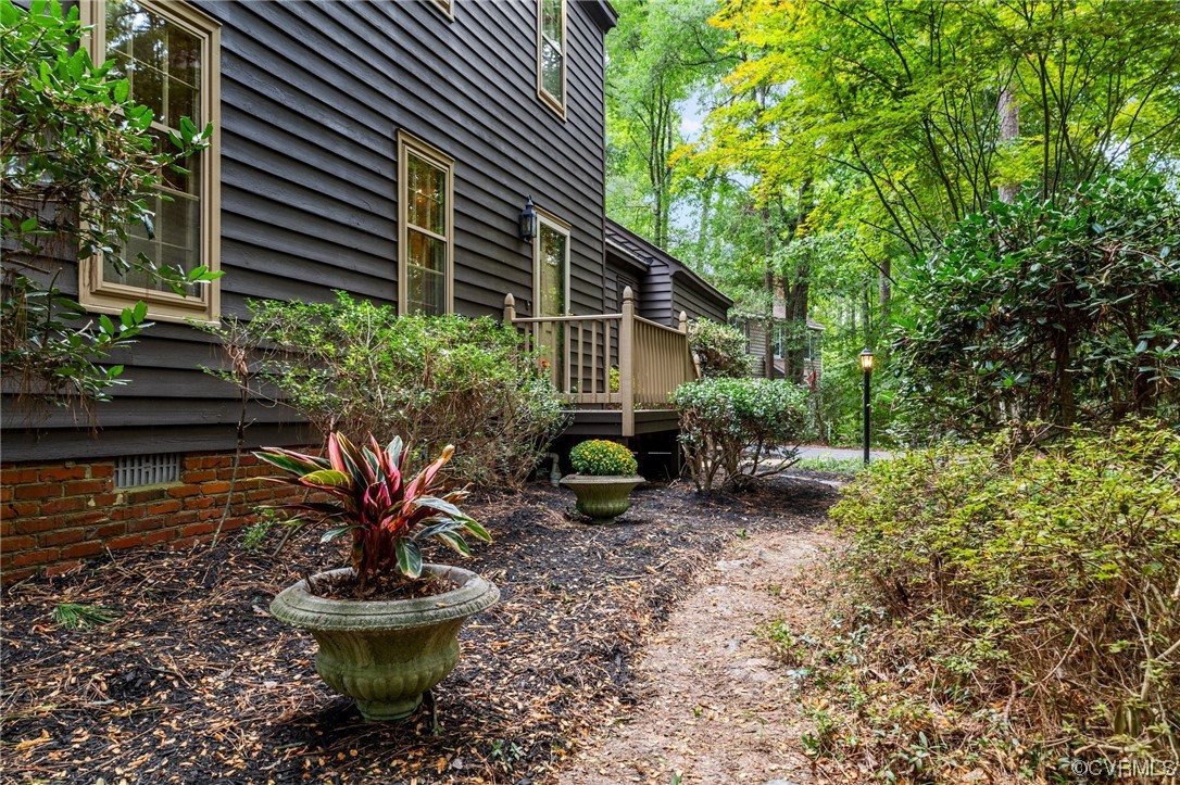 3917 Pebble Creek Road Midlothian, VA 23112 - Photo 21 of 50 View of paths in front yard
