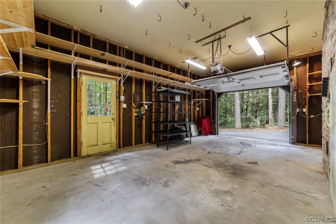 3917 Pebble Creek Road Midlothian, VA 23112 - Photo 41 of 50 View of garage