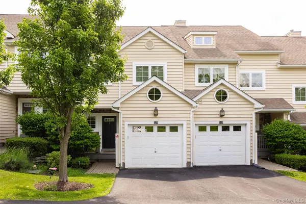 $499,900 | 320 Hudson View Terrace, Hyde Park, NY 12538