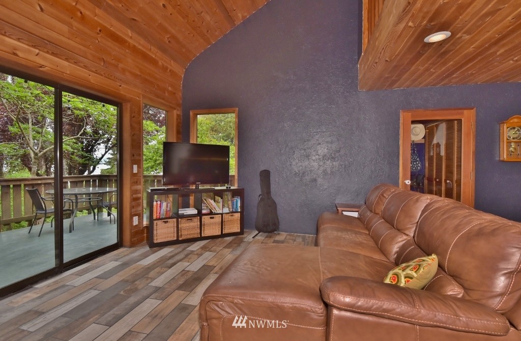13150 Northeast North Shore Road Belfair, WA 98528 - Photo 8 of 25 Gallery Image 8