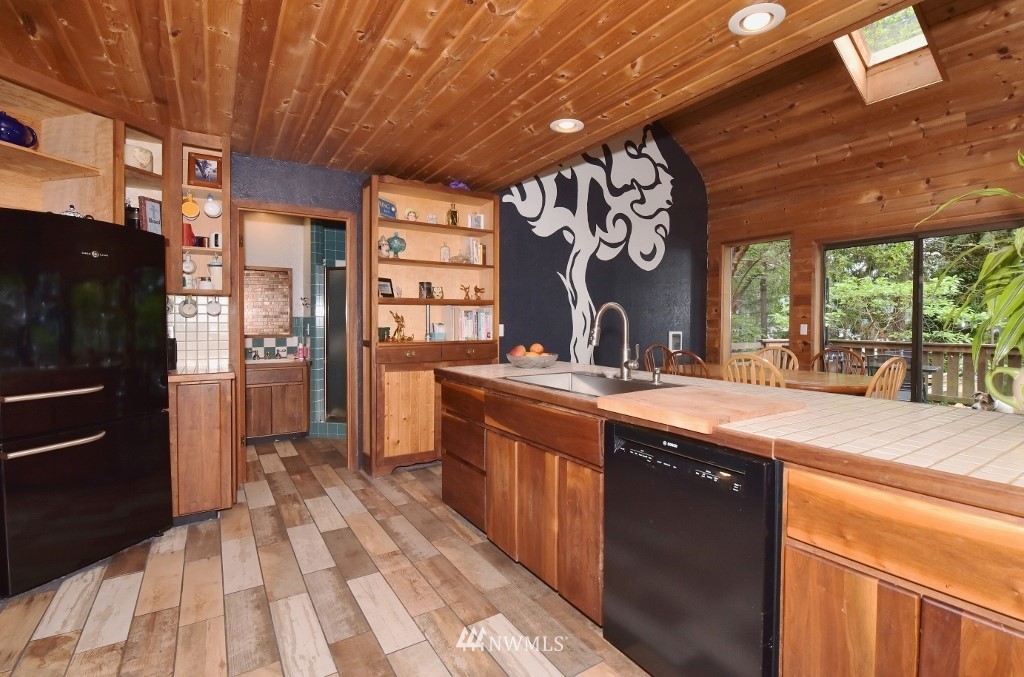 13150 Northeast North Shore Road Belfair, WA 98528 - Photo 10 of 25 Gallery Image 10