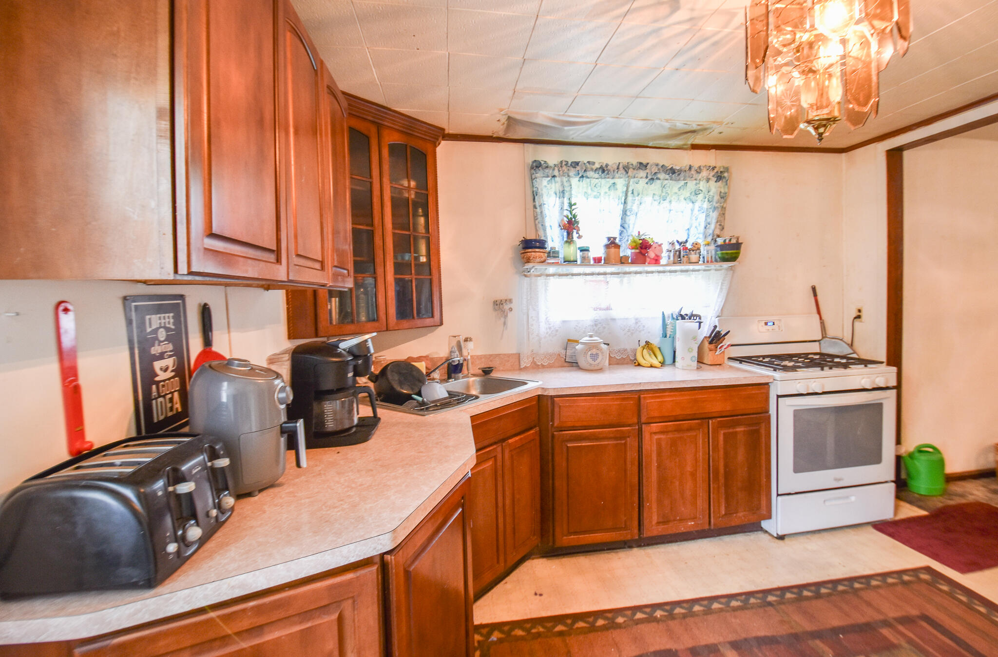 169 East Washington Street Coldwater, MI 49036 - Photo 4 of 21 DSC_0103