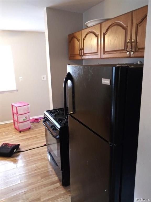 8716 Maxwell Avenue Warren, MI 48089 - Photo 10 of 30