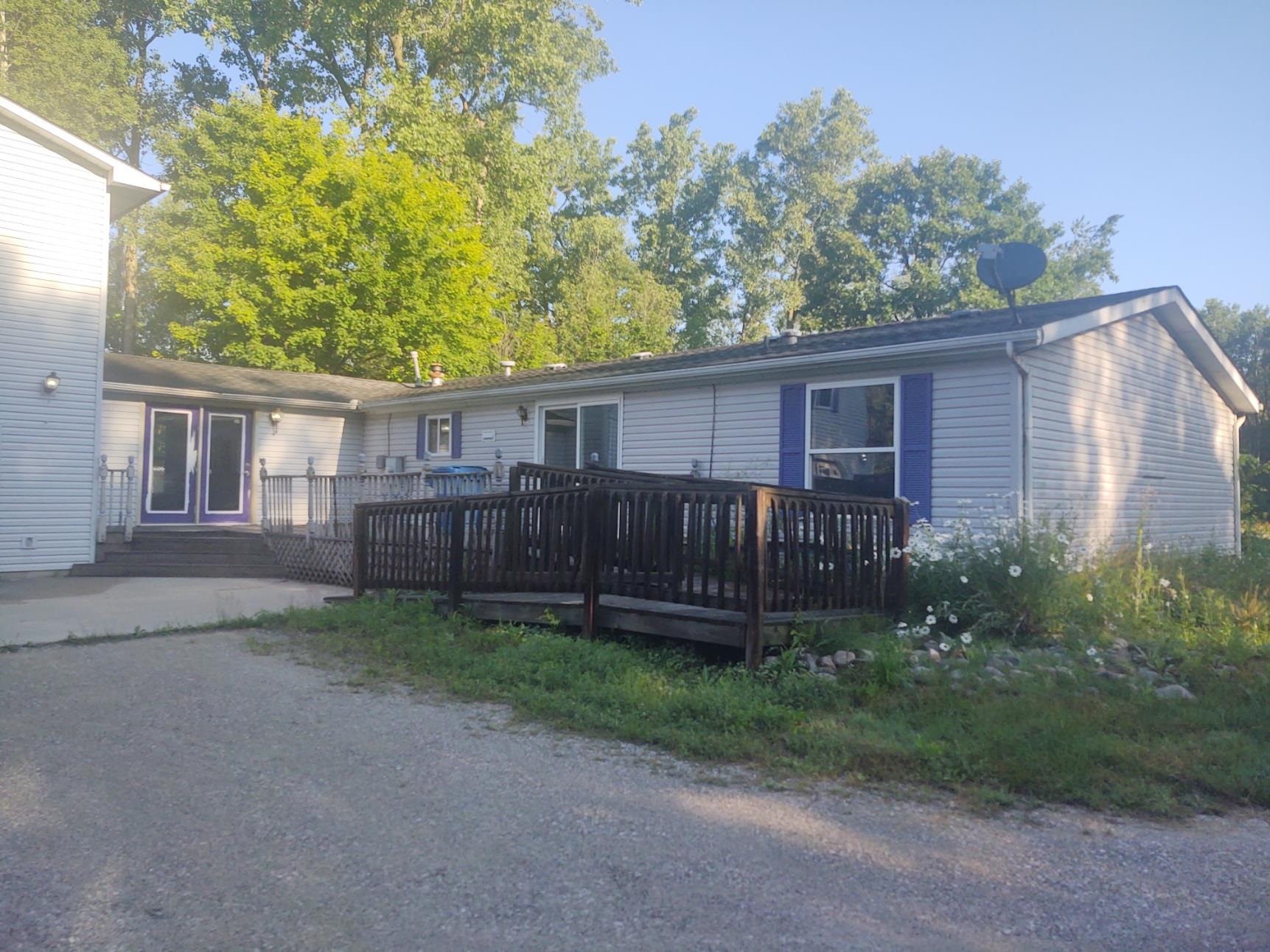 1251 West Kitchen Road Linwood, MI 48634 - Photo 5 of 27
