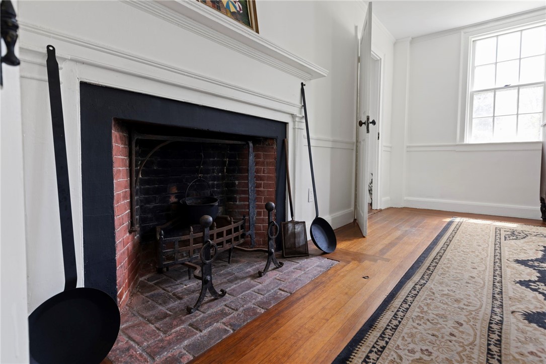6 Baldwin Road Middletown, RI 02842 - Photo 20 of 50
